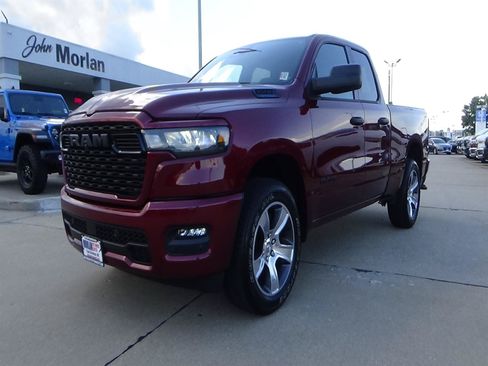 Used 2025 RAM 1500 Tradesman AWD/4WD image 2