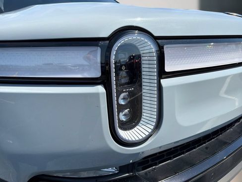 Used 2023 Rivian R1S Adventure Quad AWD/4WD image 11