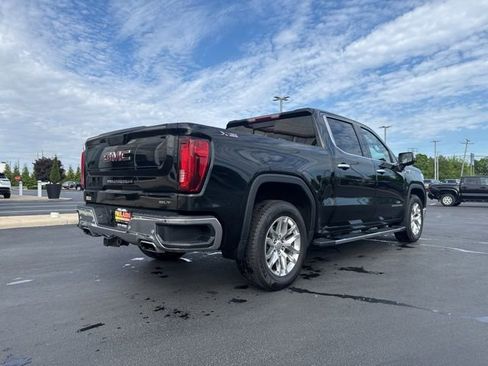 Used 2021 GMC Sierra 1500 SLT w/ SLT Premium Plus Package AWD/4WD image 7