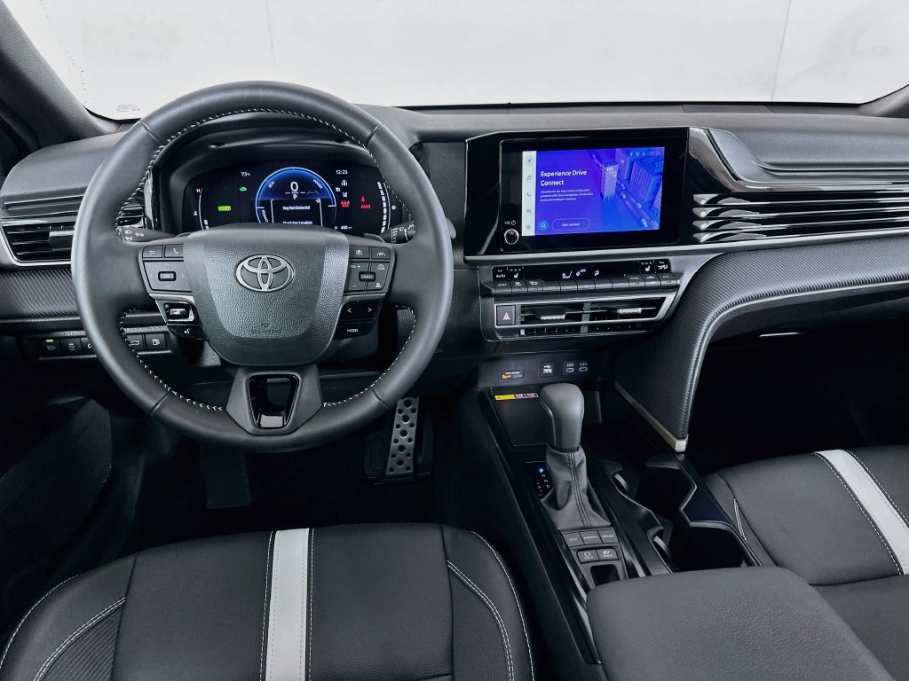 Certified 2026 Toyota Camry SE w/ Convenience Package FWD image 23