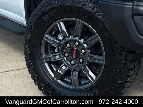 New 2026 GMC Sierra 1500 AT4X AWD/4WD image 9