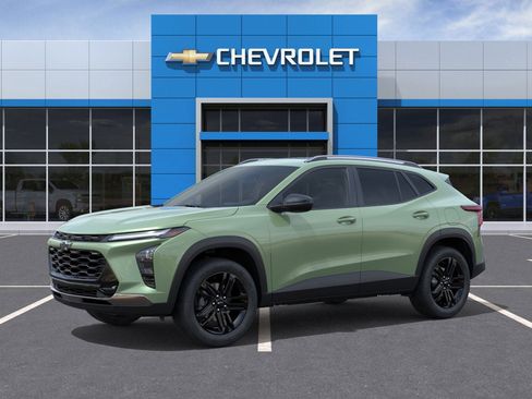 New 2026 Chevrolet Trax ACTIV w/ Sunroof Package image 2