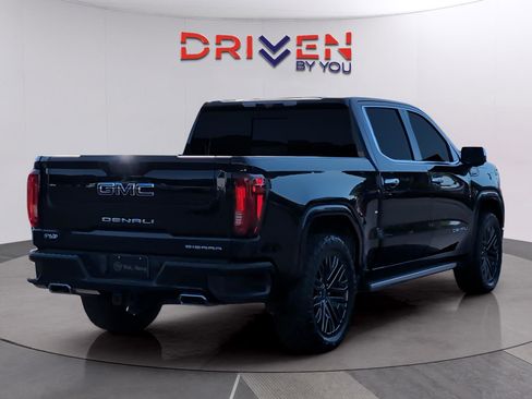 Used 2022 GMC Sierra 1500 Denali Ultimate AWD/4WD image 5
