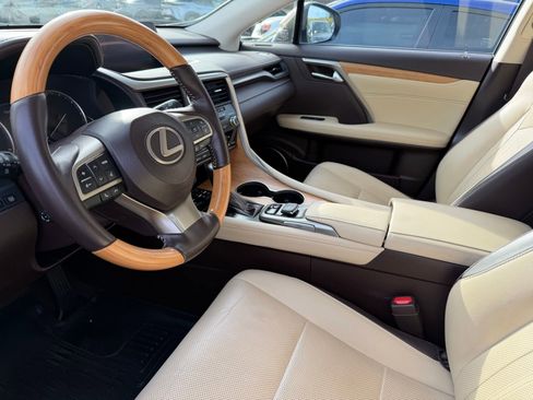 Used 2019 Lexus RX 450hL Premium w/ Premium Package image 19