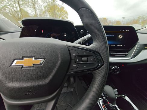 New 2026 Chevrolet Trax LT image 25