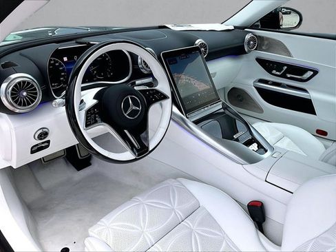 New 2026 Mercedes-Benz Maybach SL 680 image 8