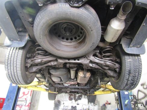 Used 2011 Toyota Sequoia Limited AWD/4WD image 40