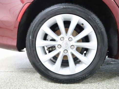 Used 2015 Chrysler 200 C w/ Premium Lighting Group FWD image 20