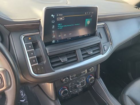 Used 2023 Chevrolet Suburban LT image 30