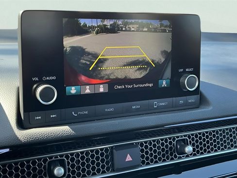 Used 2025 Honda Civic Sport image 26