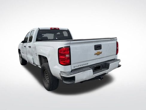 Used 2018 Chevrolet Silverado 1500 Custom w/ Custom Convenience Package image 6