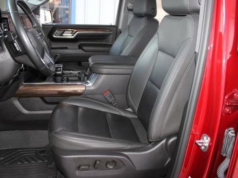 Used 2024 Chevrolet Silverado 1500 LT Trail Boss w/ Convenience Package II AWD/4WD image 23