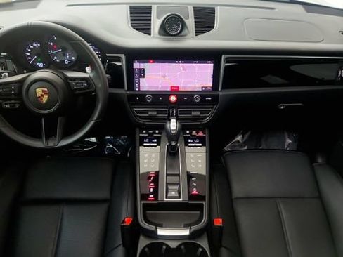 Used 2024 Porsche Macan S AWD/4WD image 50
