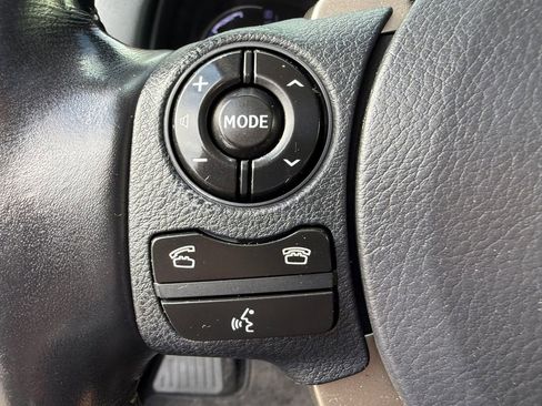 Used 2014 Lexus CT 200h FWD image 32