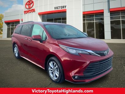 New 2026 Toyota Sienna XLE
