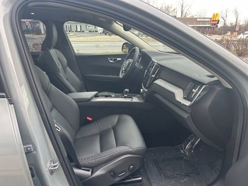 Certified 2025 Volvo XC60 B5 Plus AWD/4WD image 14