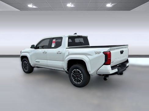 Used 2026 Toyota Tacoma TRD Sport RWD image 3