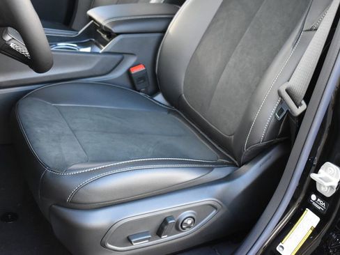 New 2025 Jeep Grand Cherokee Altitude AWD/4WD image 13