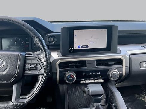Used 2025 Toyota Tacoma SR5 AWD/4WD image 7