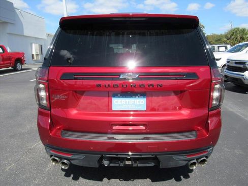 Certified 2024 Chevrolet Suburban Z71 w/ Off-Road Capability Package AWD/4WD image 5