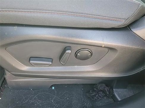Used 2025 Ford Explorer Active image 12