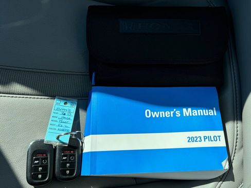 Used 2023 Honda Pilot EX-L image 35