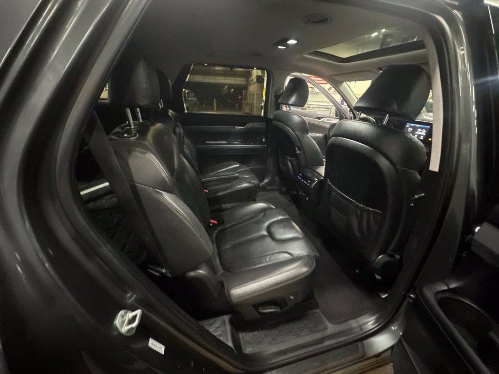 Used 2020 Hyundai Palisade SEL w/ Premium Package AWD/4WD image 26