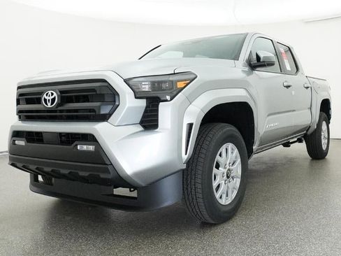 New 2026 Toyota Tacoma SR5 image 32