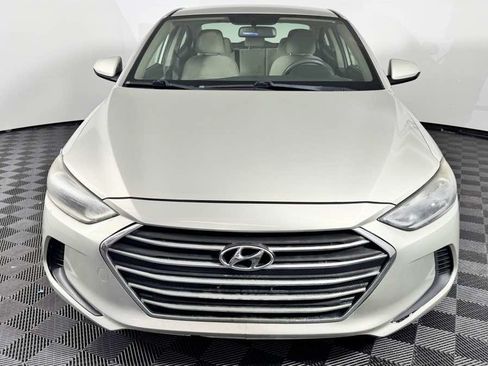 Used 2017 Hyundai Elantra SE FWD image 9