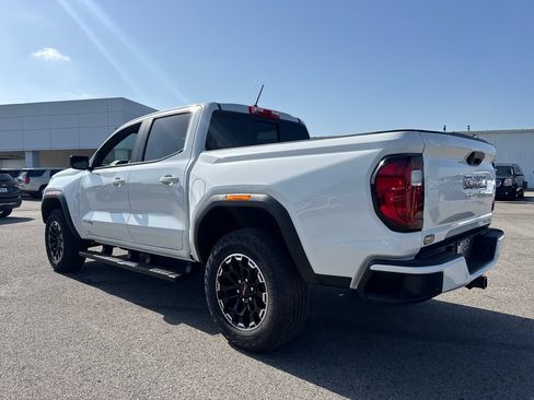 Used 2026 GMC Canyon AT4 w/ AT4 Premium Package AWD/4WD image 4