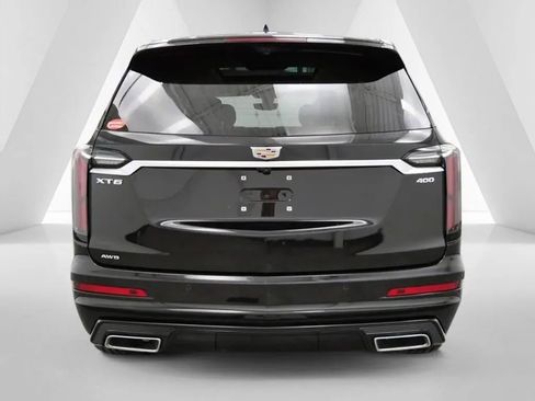 Used 2023 Cadillac XT6 Sport w/ Platinum Package image 6