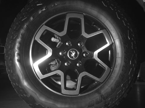 Used 2021 Ford Bronco Outer Banks AWD/4WD image 9