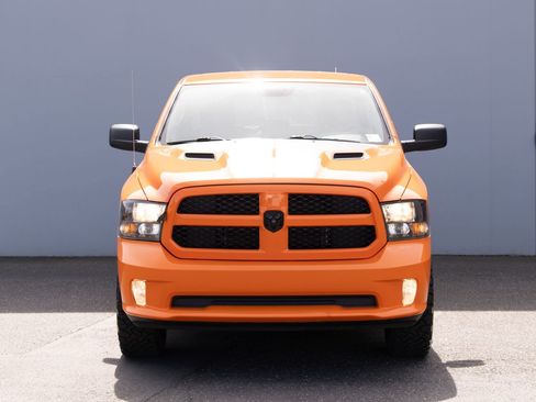 Used 2019 RAM 1500 Express w/ Ignition Orange Sport Package image 17