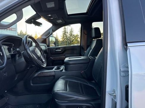 Used 2021 GMC Sierra 2500 Denali w/ Denali Ultimate Package AWD/4WD image 7
