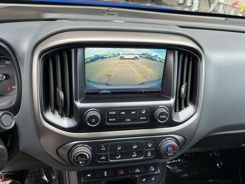 Used 2018 Chevrolet Colorado Z71 AWD/4WD image 27