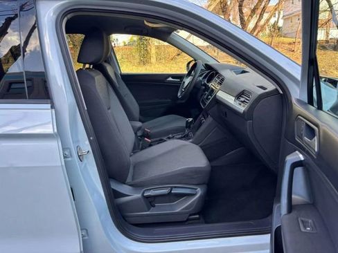 Used 2019 Volkswagen Tiguan S image 23