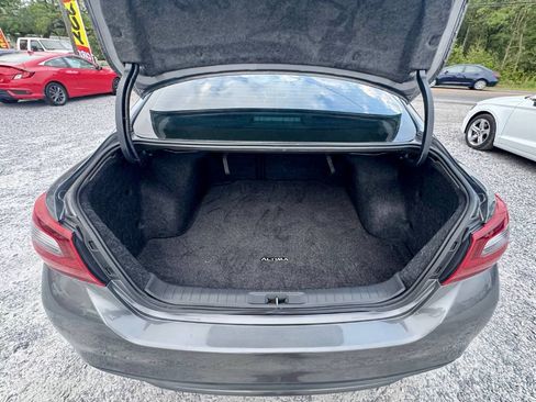 Used 2018 Nissan Altima 2.5 SR w/ SR Special Edition image 11