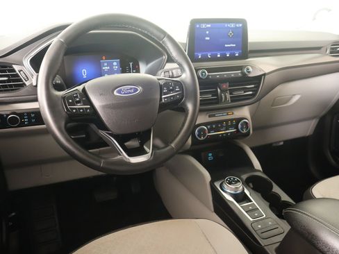 Used 2023 Ford Escape Active AWD/4WD image 2