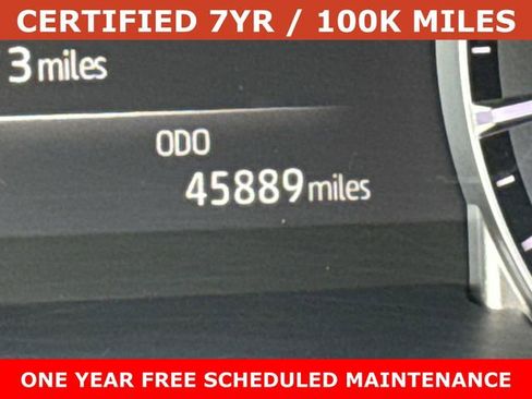 Used 2022 Toyota Highlander XLE AWD/4WD image 29
