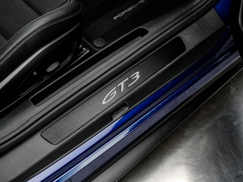 Used 2022 Porsche 911 GT3 image 54