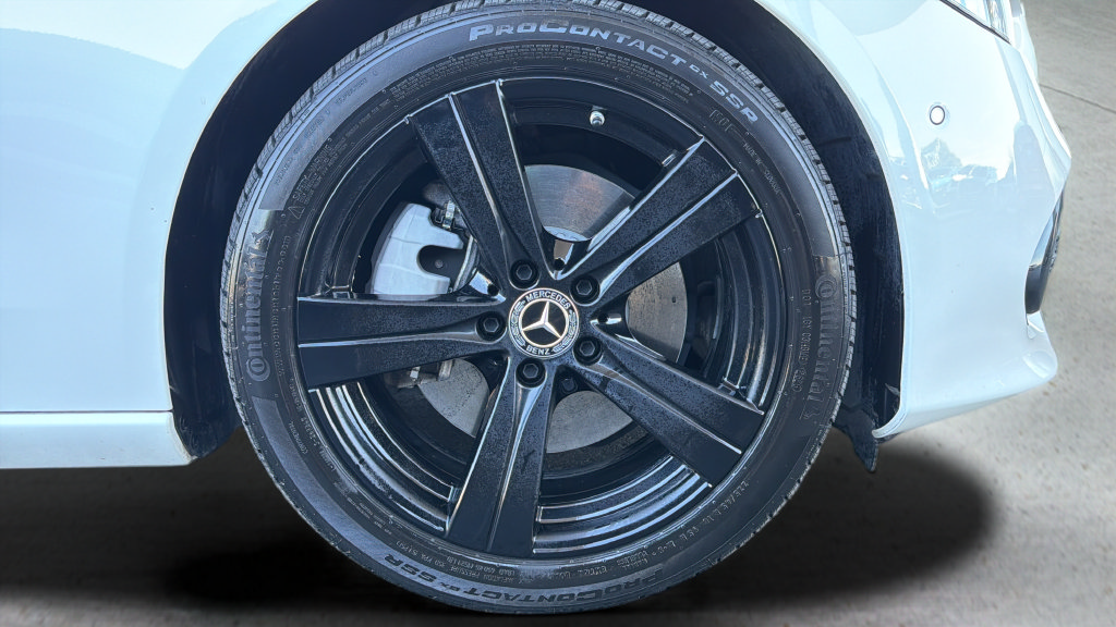 Used 2024 Mercedes-Benz C 300 4MATIC Sedan image 7
