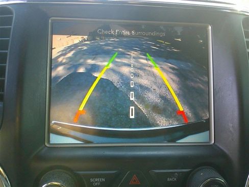 Used 2015 Jeep Grand Cherokee Limited w/ Trailer Tow Group IV AWD/4WD image 14