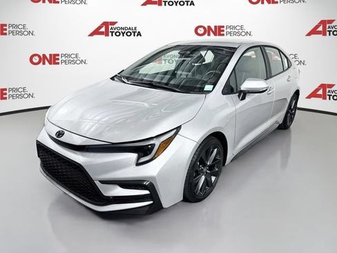 Certified 2026 Toyota Corolla SE w/ Carpet Mat Package (TMS) FWD image 4