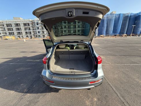 Used 2017 INFINITI QX50 2WD w/ Technology Package image 34