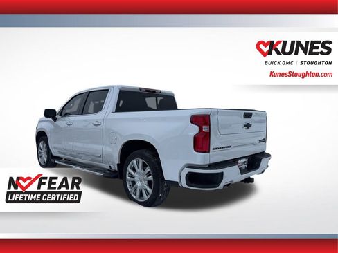 Used 2024 Chevrolet Silverado 1500 High Country w/ High Country Premium Package AWD/4WD image 9