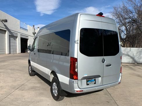 Used 2022 Mercedes-Benz Sprinter 2500 image 3