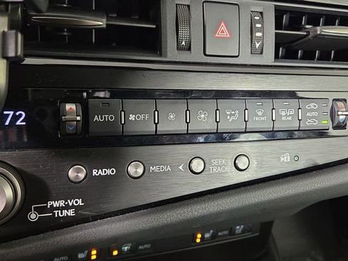 Certified 2025 Lexus ES 300h F Sport image 21