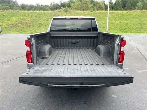 Certified 2021 Chevrolet Silverado 1500 RST image 24