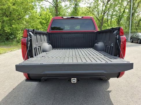 Certified 2022 Toyota Tundra SR5 w/ SR5 Convenience Package AWD/4WD image 12