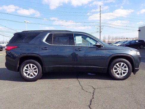 Used 2019 Chevrolet Traverse LT image 7